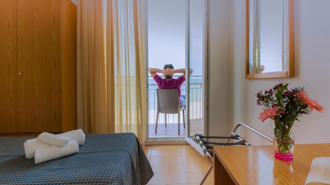 פסארו Hotel President'S מראה חיצוני תמונה