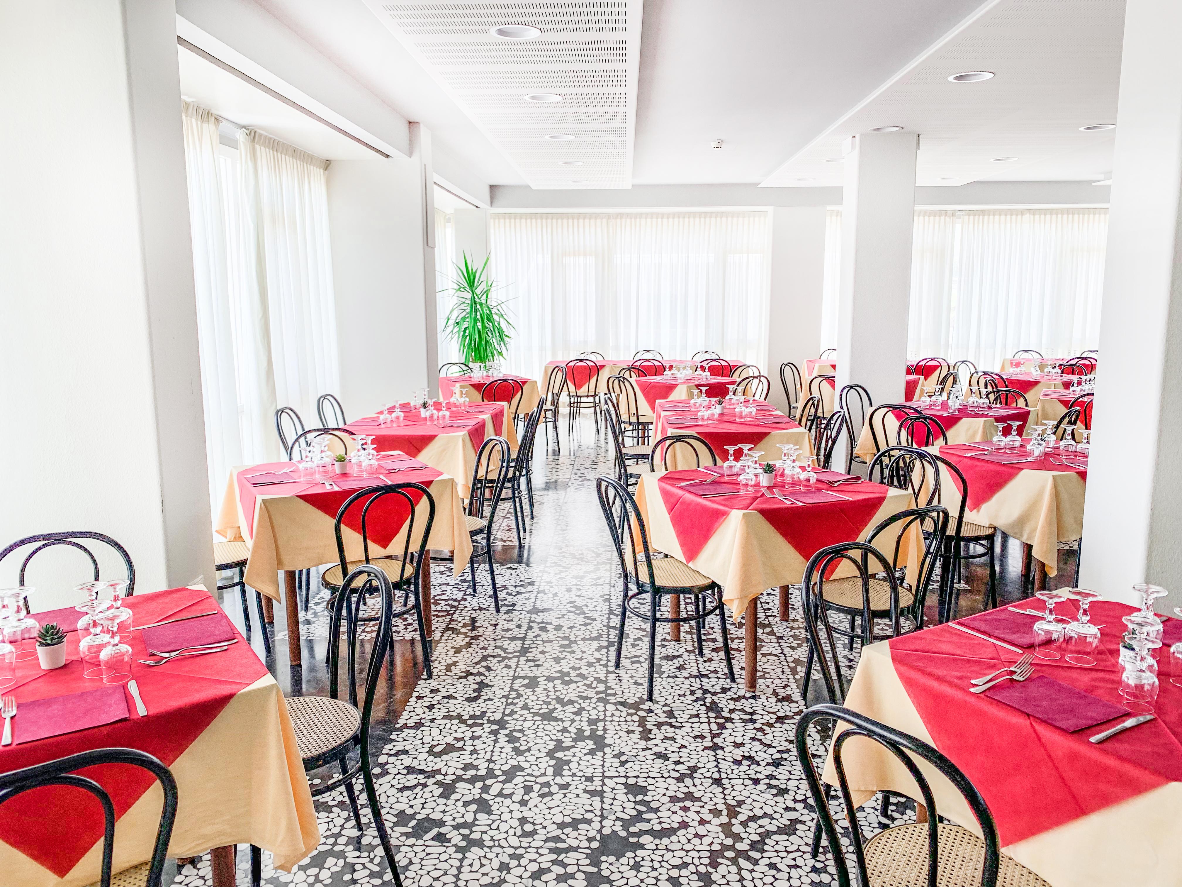 פסארו Hotel President'S מראה חיצוני תמונה